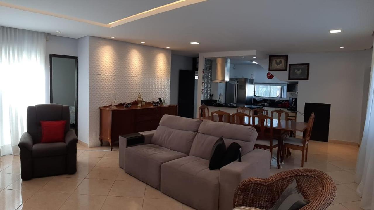 Sobrado Pertinho Da Holiday home *
